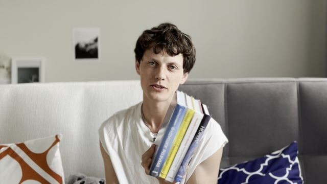 Визитка 3. Снова закупила в книгами.