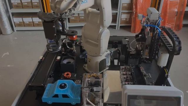 Учебная роботизированная ячейка