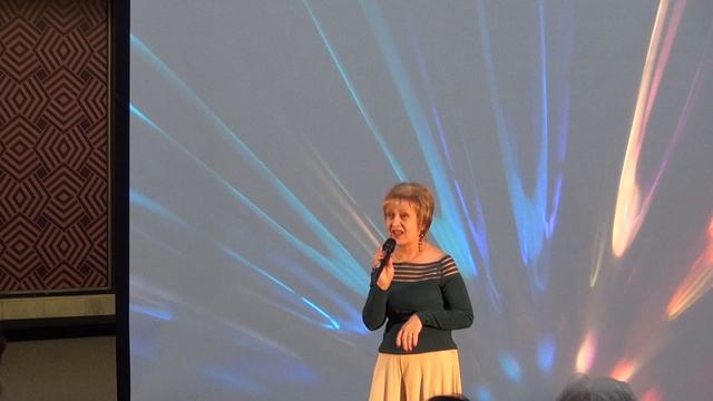 Шаланды полные кефали. Н. Богословский, В. Агатов. Исполняет Светлана Игнатова.