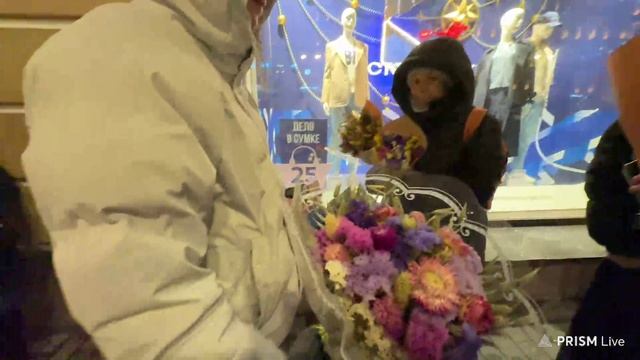 РОНЧЕВСКИЙ ЦВЕТЫ ДАРИТ