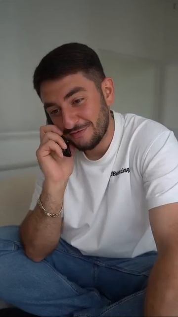 Главное не отвечать сразу, когда взяли трубку 😂