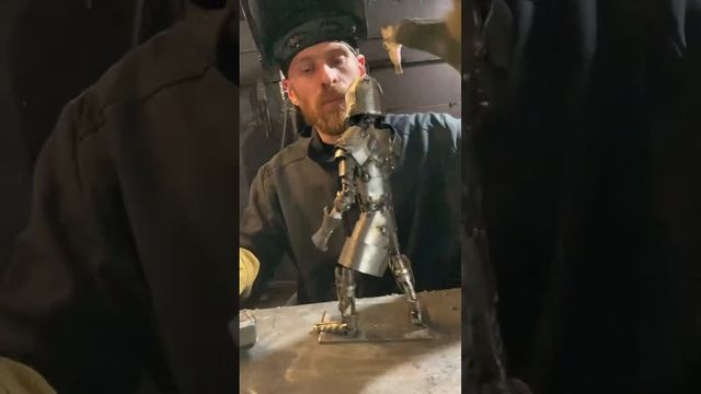 Скульптура рыцаря