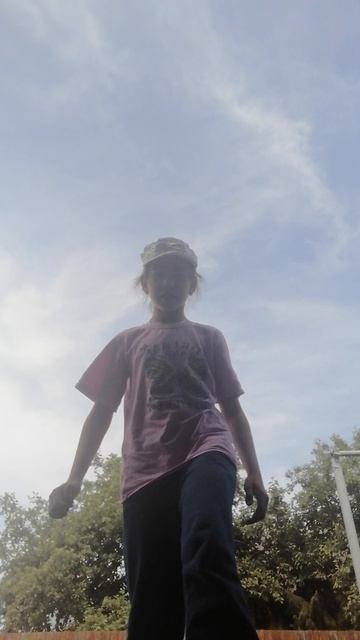 VID_20250615_142205.mp4
