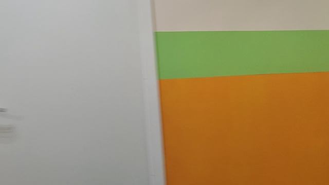 Детская поликлиника пустая. Всё вылечили зубы!))