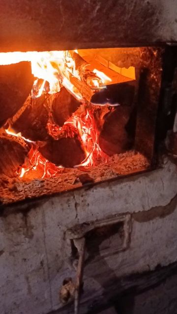 сердце деревенского дома! это печь! .mp4