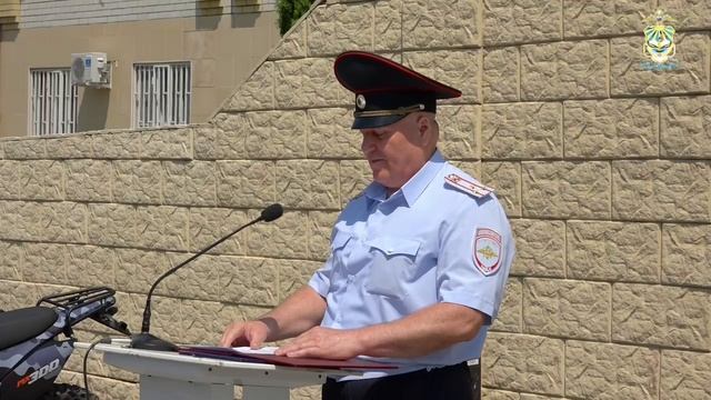 Полицейские Ингушетии передали участникам специальной военной операции несколько мотоциклов