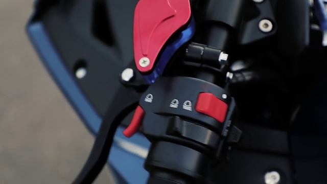 Yamaha R1 Electro
