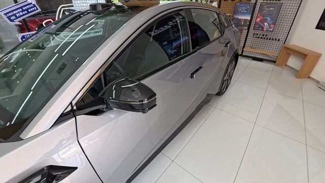 Toyota BZ5 2025 - Интерьер и Экстерьер