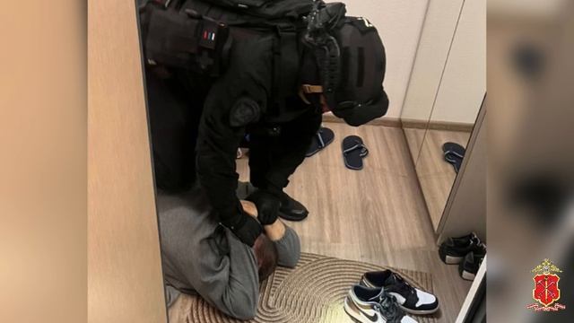 За организацию незаконной миграции в Петербурге задержаны двое россиян и иностранец-нелегал