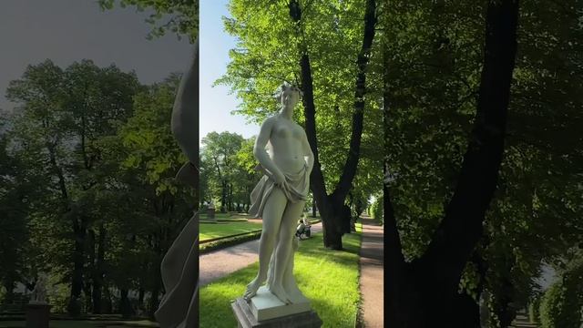 Скульптуры летнего сада в Санкт-Петербурге