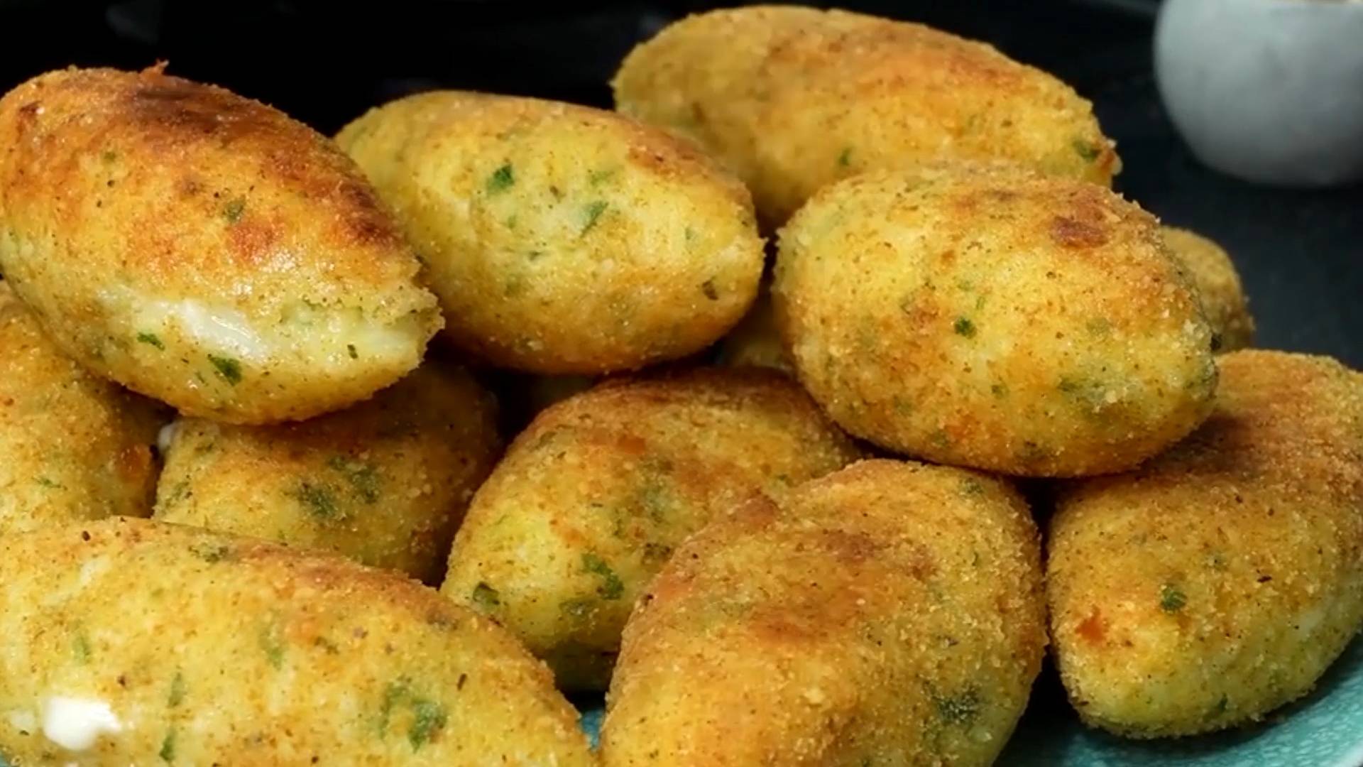 Картофельные котлетки с сыром