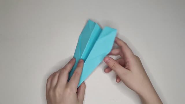 Как сделать самолетик который далеко летает