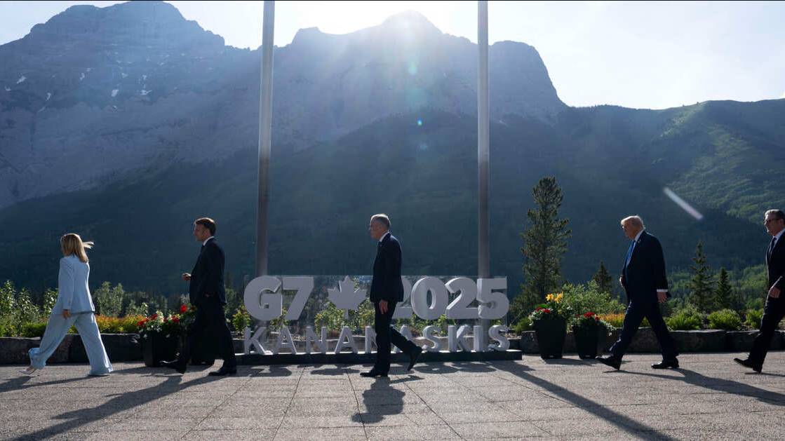 Экс-президент Шри-Ланки отправил G7 на свалку истории