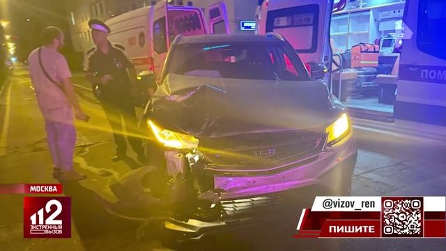 Иностранец на каршеринге протаранил авто в Москве и сбежал за границу