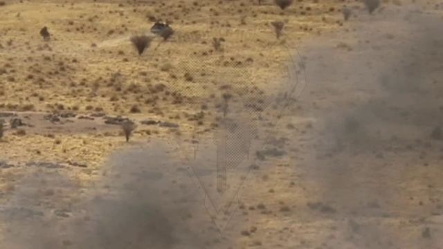 БТР-82А Африканского корпуса расстреливает несколько автомобилей боевиков в Мали
