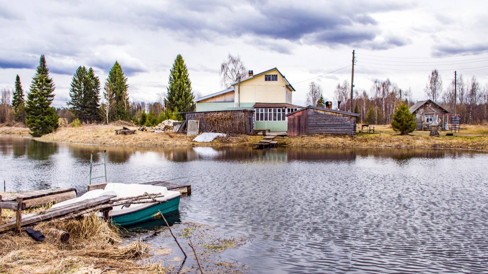 360 дер Агалачёнки . Юрьянский район. Турбаза