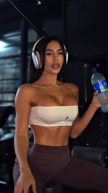 Клип @fitnessqueens