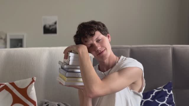 Визитка 3. Очередная закупка в книжном