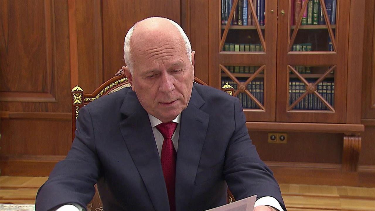 Владимир Путин встретился с главой "Ростеха" Сергеем Чемезовым