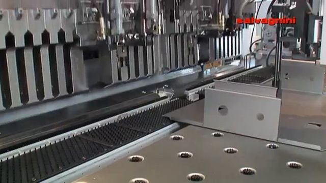 SALVAGNINI P2Xe. Производство электрошкафа.