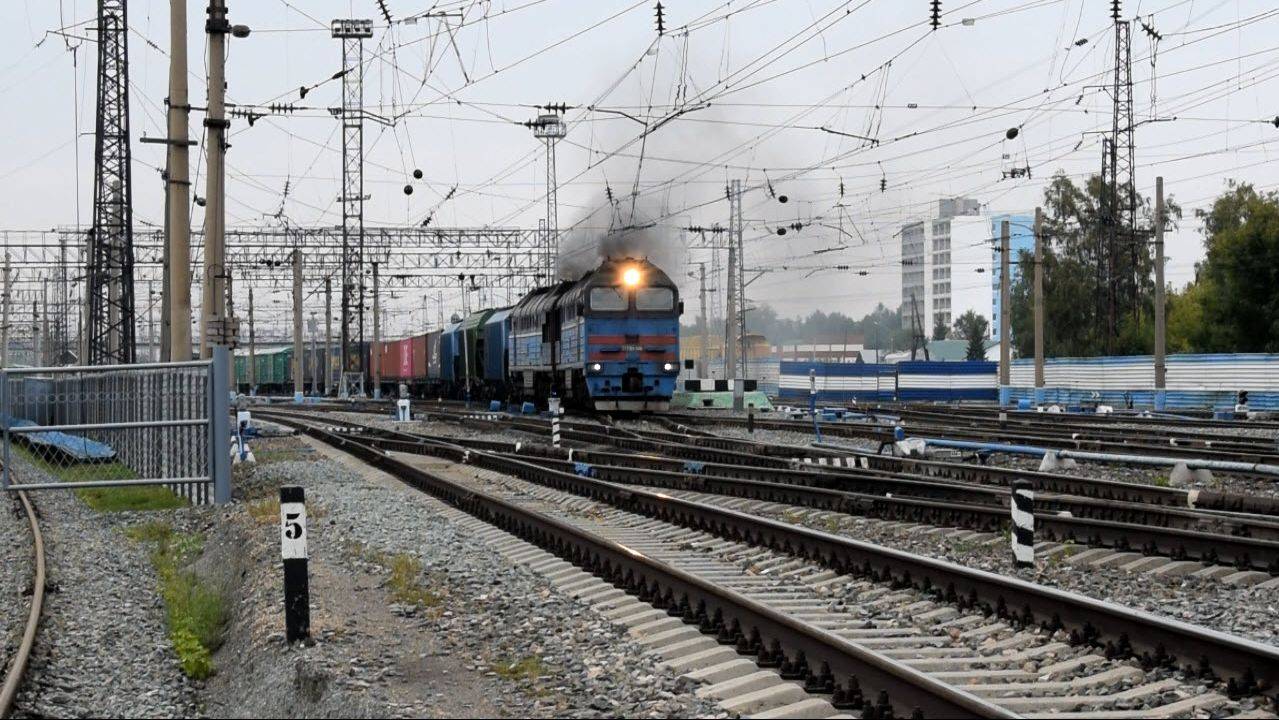 Тепловоз 2ТЭ116У-0090. Отправление.
