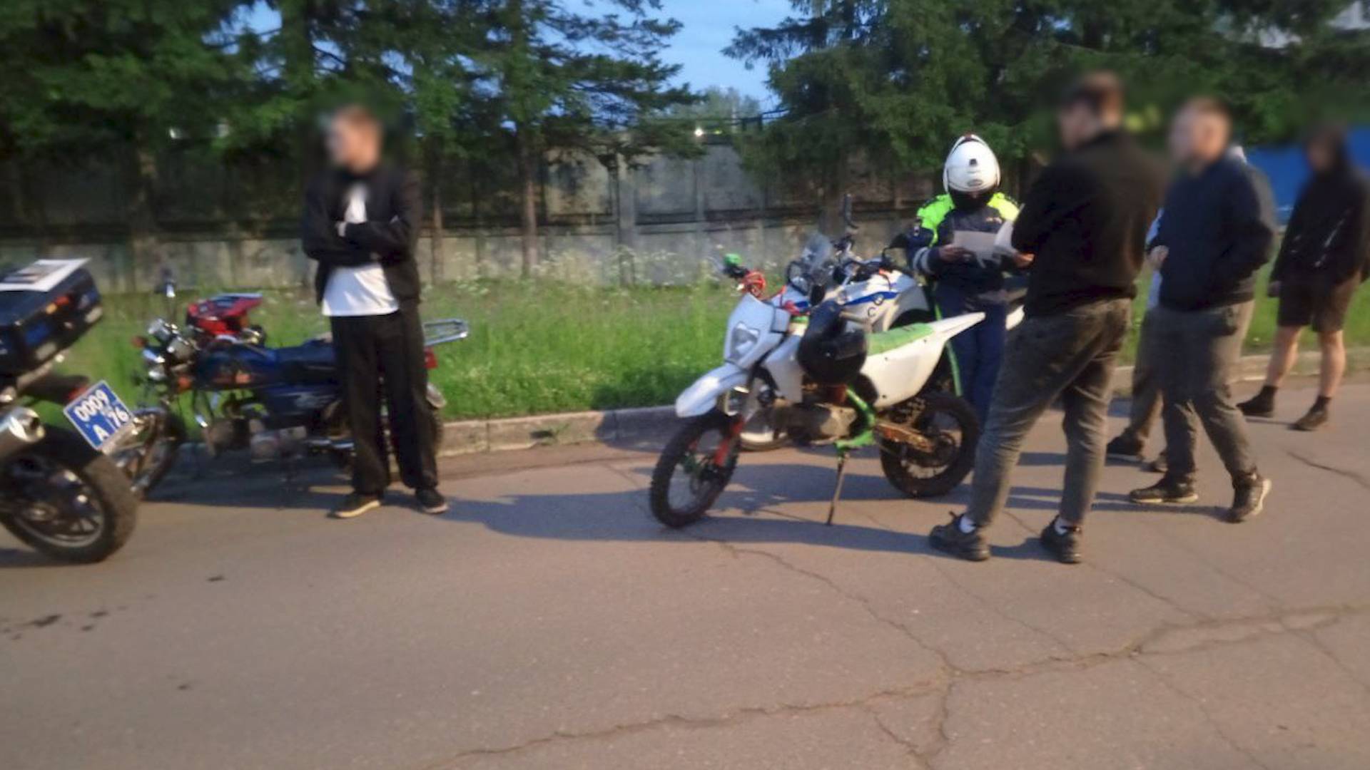 (Рыбинск-40) НАРУШИТЕЛИ НА МОТОТЕХНИКЕ