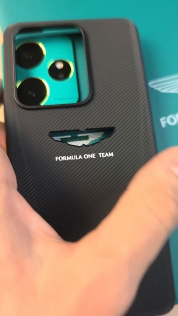 ЭСКЛЮЗИВНЫЙ ТЕЛЕФОН REALME ASTON MARTIN