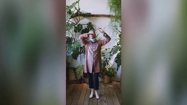 18-06-2025. А старой я буду завтра, отличная, весёлая песня.