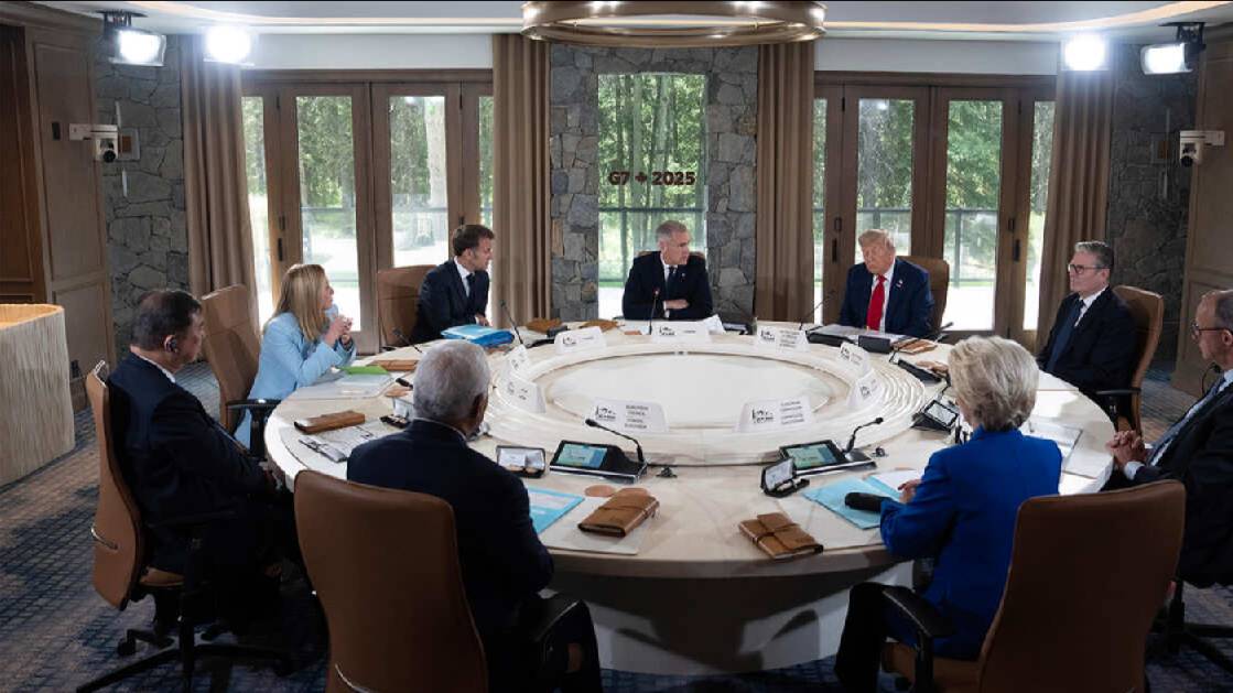 Захарова назвала позорищем саммит G7 в Канаде