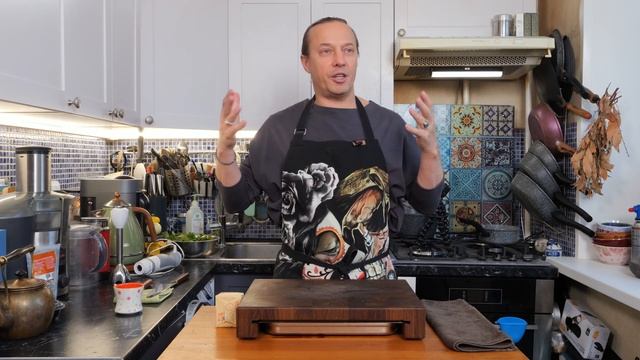 Сделайте эту пасту из чеснока и вся еда будет вкуснее