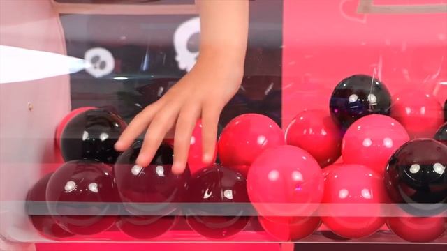 ДИАНА И РОМА - Диана становится Фиксиком