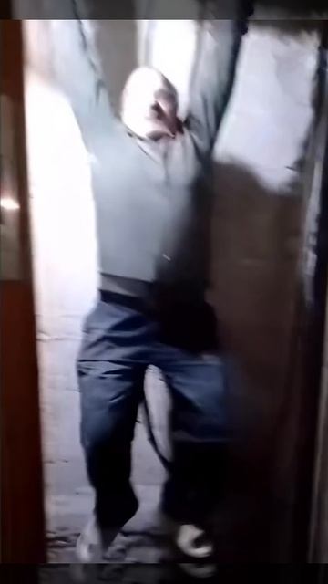 Новый способ передвижения в лифте