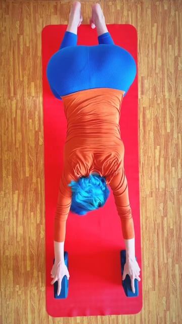 Упражнения это фильмы Уэса Андерсона#fitness#yoga#wesanderson#рилс#reels #shortsvideo#shorts