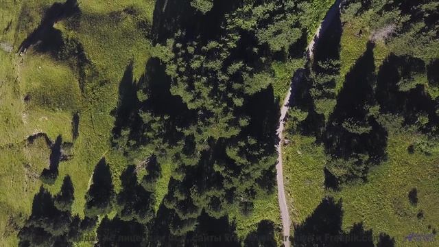 Поля и ритм вместе дарят личную свободу - Song 1 -- G. H. Everetts -- looks at mountains