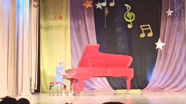 2022г. Конкурс "Солнечные зайчики" Лазарева Анна,10 лет  - Лауреат 1ст. преподаватель Логинова Н.А.