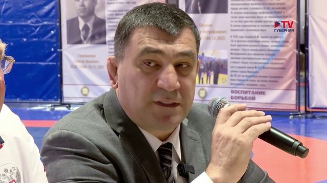 Президент Российского союза спортсменов встретился в Воронеже с юными борцами