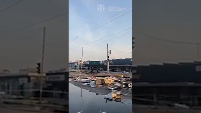 Последствия ночной атаки российских "Гераней" в оккупированном ВСУ Запорожье.