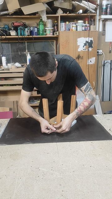 Контрольная сборка табурета, столярная работа woodworking