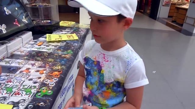 Мистер Макс • Mister Max - ЧЕЛЛЕНДЖ Кто куда ! Мальчики ПРОТИВ Девочек   Соединенное КОРОЛЕВСТВО VS