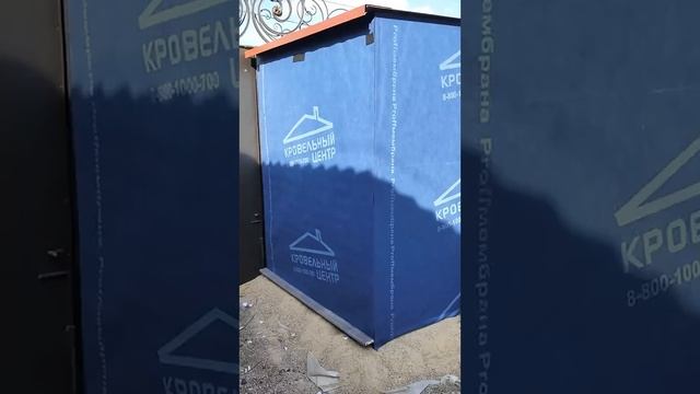 "Гараж для самокатов готов: двери на липучках, полы и жизнь в мембране!"