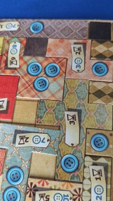 Настольная игра "Пэчворк" от Уве Розенберга. Актуальна и в 2025