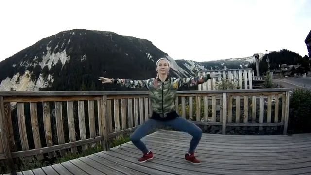 Разминка - подготовка к шпагатам