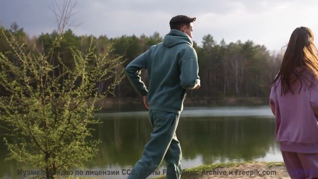 Включите её - и пусть этот момент останется в памяти навсегда! - Living Life -- Scott Holmes Music -