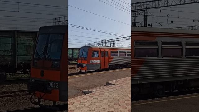 Самый быстрый в мире сверхскоростной поезд 😂😂😂