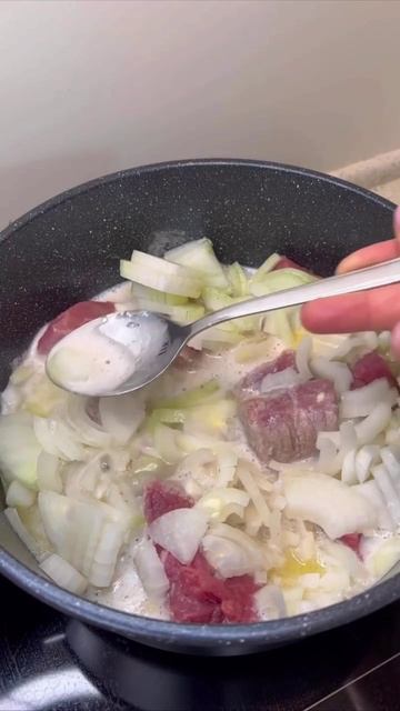🥩Мясо по-деревенски.