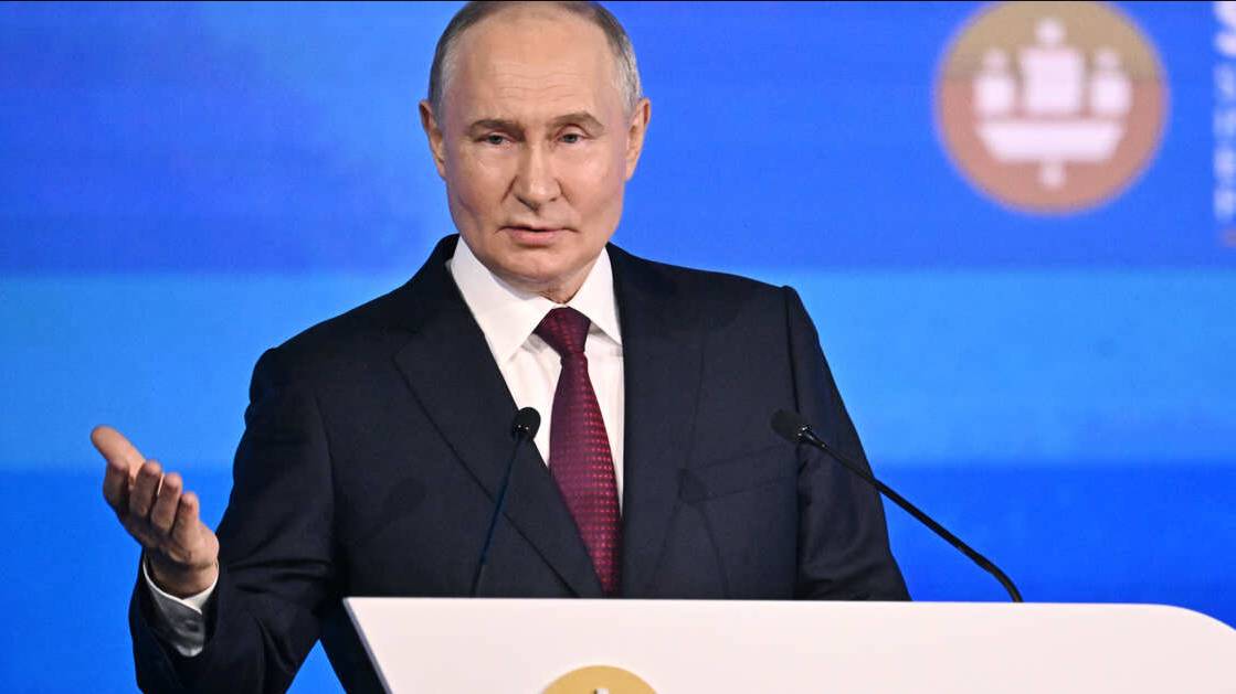 Путин: ПМЭФ становится все значимее для России и зарубежных партнеров