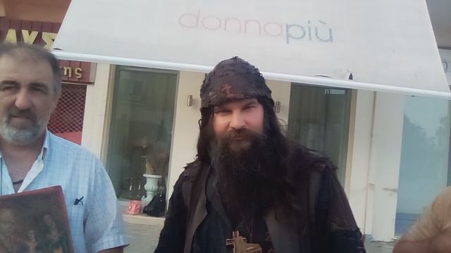 ΚΑΠΟΙΟΣ ΠΡΕΠΕΙ ΝΑ ΣΑΣ ΦΩΝΑΞΕΙ