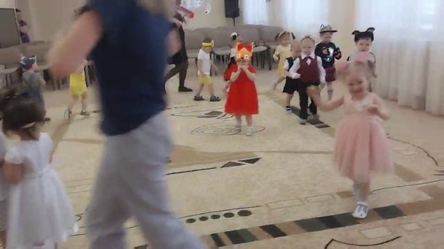 первый утренник у Евы