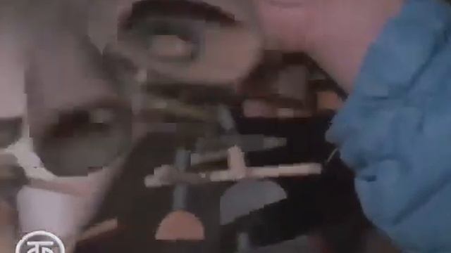 Забытые боги - вербное воскресенье, фильм второй (1990 г.)