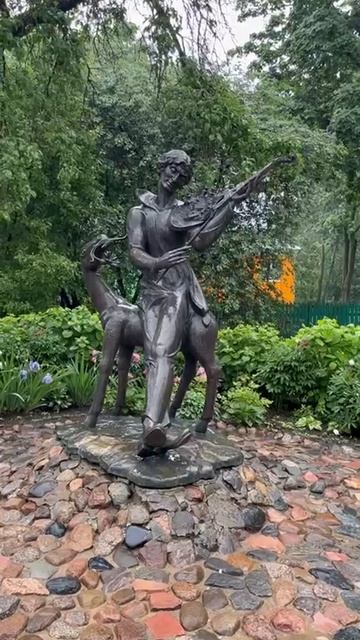 Памятник Марку Шагалу в Витебске - "Витебская мелодия"